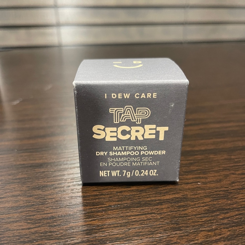 I dew care tap secret mattifying dry shampoo new in box